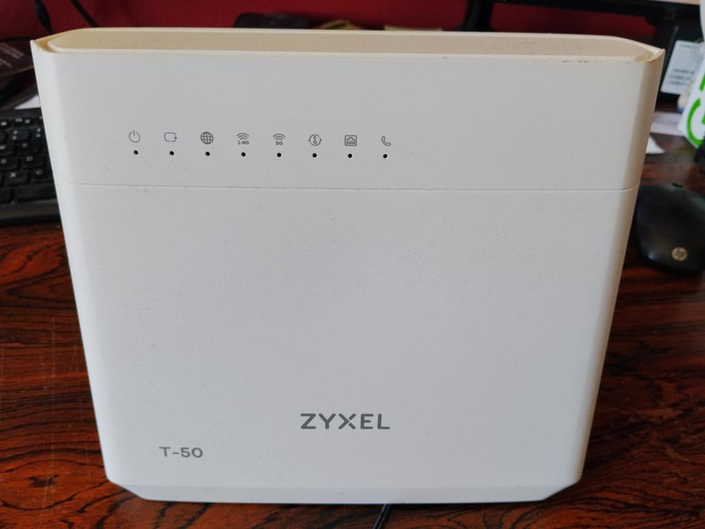 Zyxel T-50 Modem Router - Wit, Computers en Software, Routers en Modems, Ophalen of Verzenden