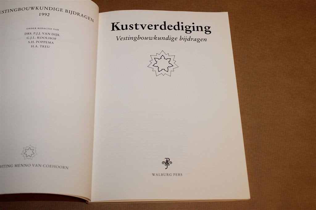 Kustverdediging — Atlantikwall, Kustbatterijen, Vestingbouw, Ophalen of Verzenden, Gelezen
