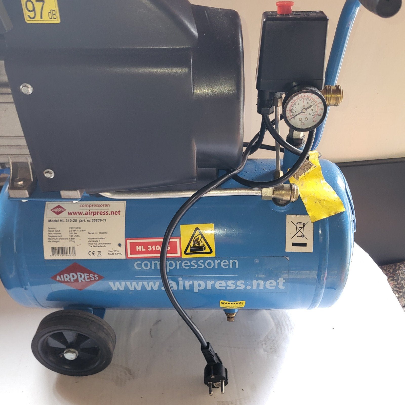 airpress compresor olie  gesmeerd, Doe-het-zelf en Verbouw, Minder dan 25 liter, Ophalen, Gebruikt, 6 tot 10 bar