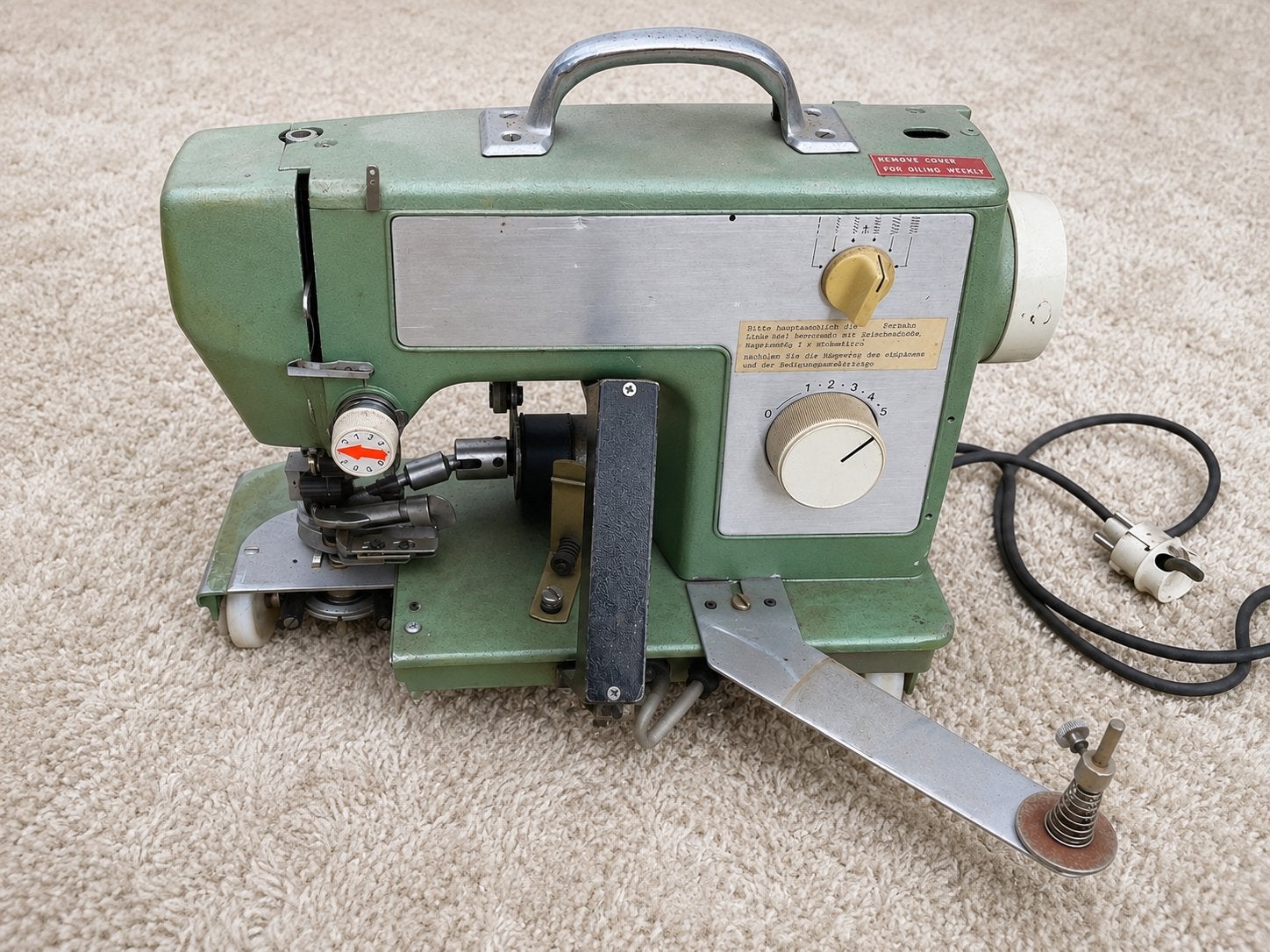 Professionele lockmachine voor tapijt en vloerbedekking, Hobby en Vrije tijd, Overige merken, Gebruikt, Ophalen of Verzenden, Lockmachine