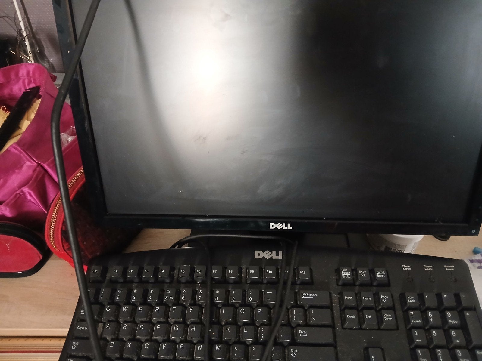 Dell monitor met toetsenbord, Computers en Software, Monitoren, Ophalen of Verzenden, Gebruikt, Dell