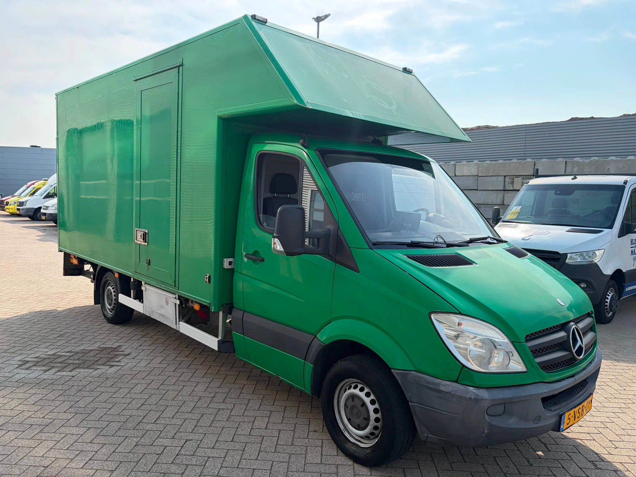 Mercedes-Benz Sprinter 313CDI Bakwagen + Laadklep Automaat A, Auto's, 13 km/l, Euro 5, Gebruikt, 4 cilinders