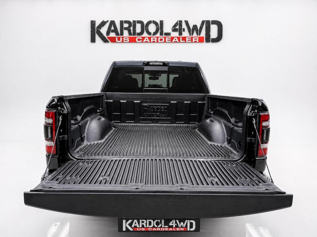 Dodge Ram 1500 5.7 V8 4x4 Crew Cab Laramie | BPM VRIJ! | Ele, Auto's, Automaat, 5654 cc, 402 pk, Zwart