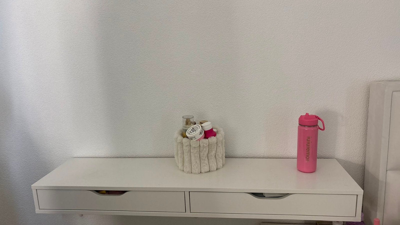Witte zwevende plank met 2 lades, Huis en Inrichting, Kasten | Secretaires, Ophalen, Zo goed als nieuw, Modern, minimalistisch