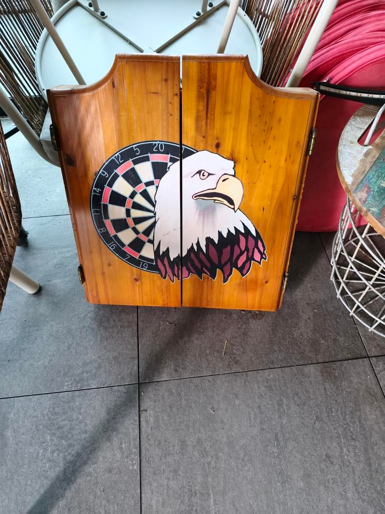 Dart kast met adelaar, Sport en Fitness, Darts, Ophalen of Verzenden