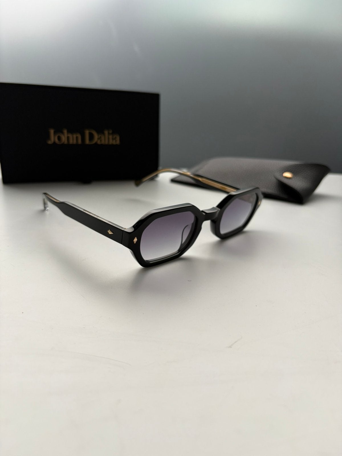 John Dalia Milla Zwart Paarse Blauwe Glazen Cartier DITA, Overige merken, Overige kleuren, Ophalen of Verzenden, Zo goed als nieuw