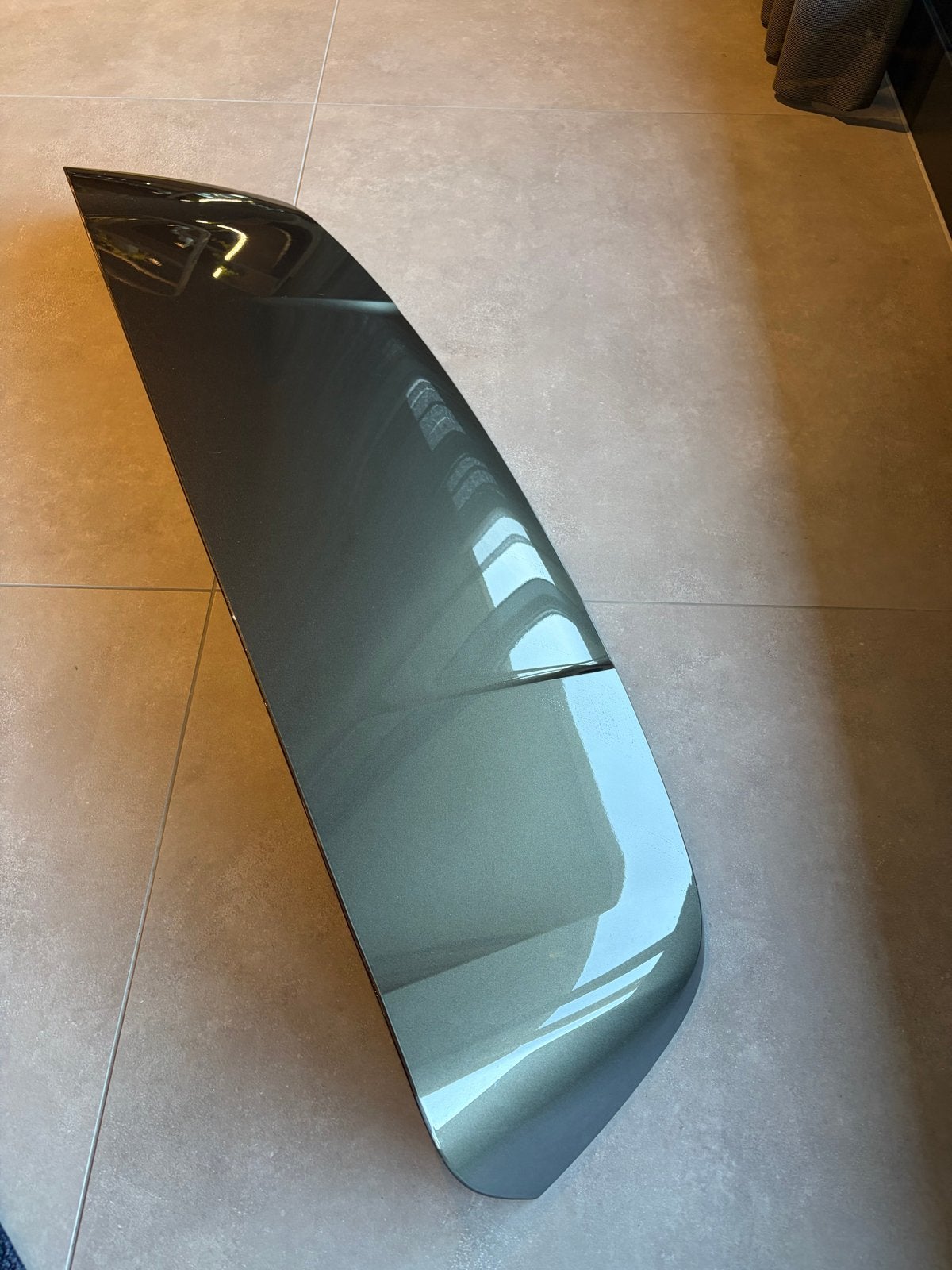 Originele BMW X5 xDrive50e 2026 Spoiler Manhattan Metallic, Ophalen