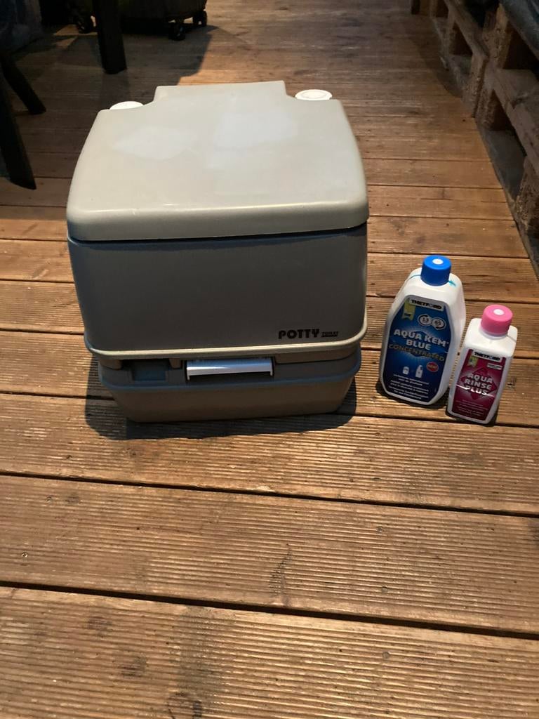 Potty pot, Caravans en Kamperen, Kampeeraccessoires, Gebruikt, Ophalen of Verzenden