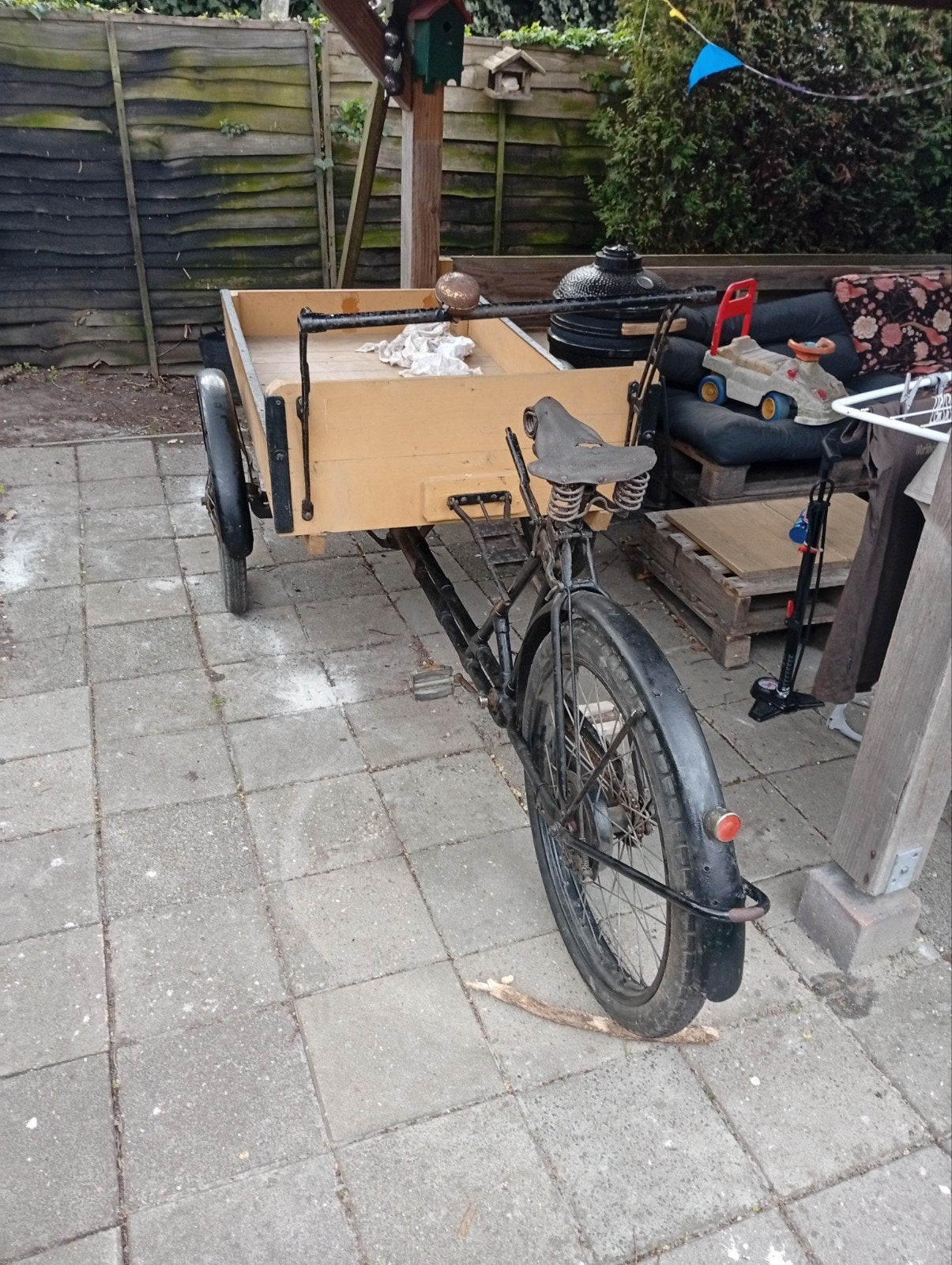 Unieke antieke bakfiets uit 1932, Ophalen, Gebruikt, Trommelrem, Goederen