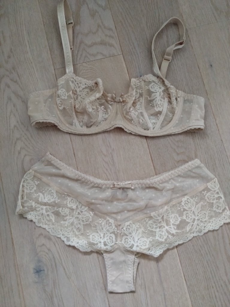Aubade goudkleurig D70 en 36/38, Aubade, Verzenden, Overige kleuren, Setje