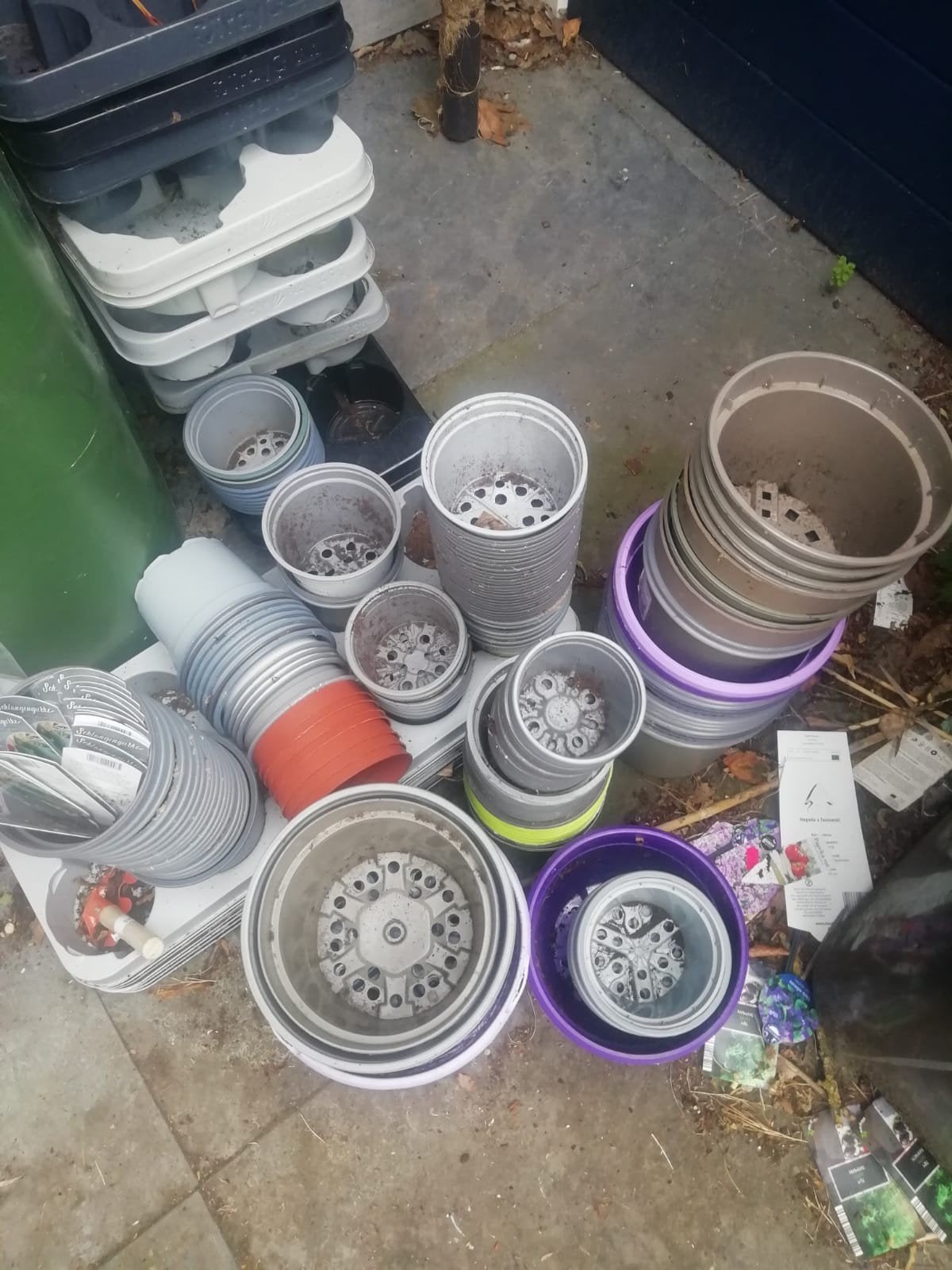 gratis binnenpotten en kweekbakken, Ophalen, Gebruikt, Rond, Minder dan 40 cm