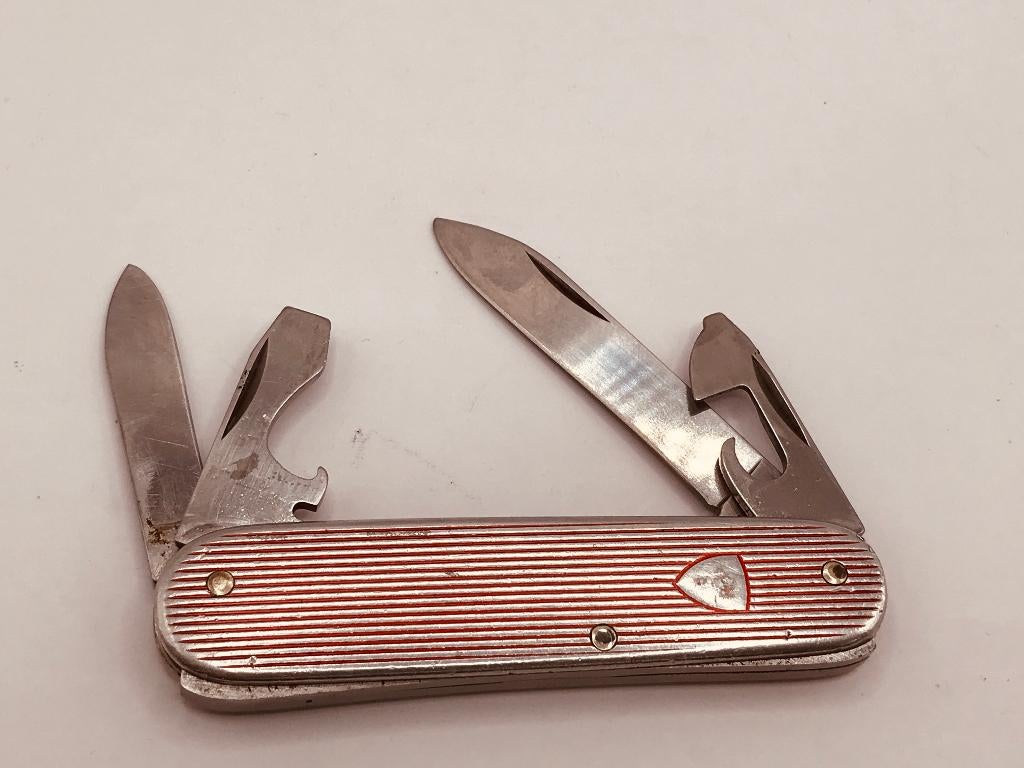 Victorinox Red Alox Old Cross Ribbed Cadet 84mm Old cross, Caravans en Kamperen, Verzenden, Gebruikt