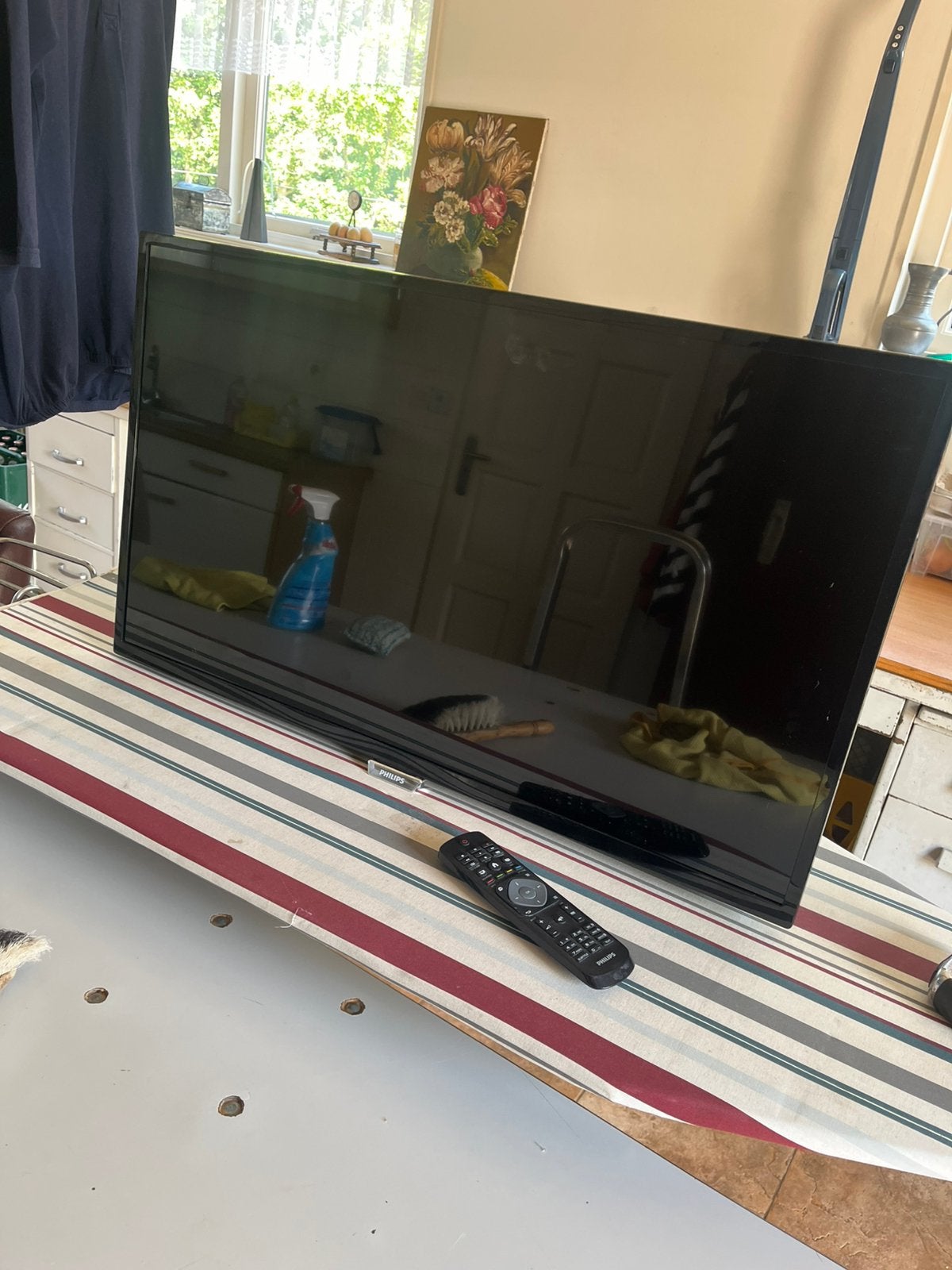 Philips smart tv met bevestigingsbeugel, Philips, 50 Hz, Zo goed als nieuw, 80 tot 100 cm