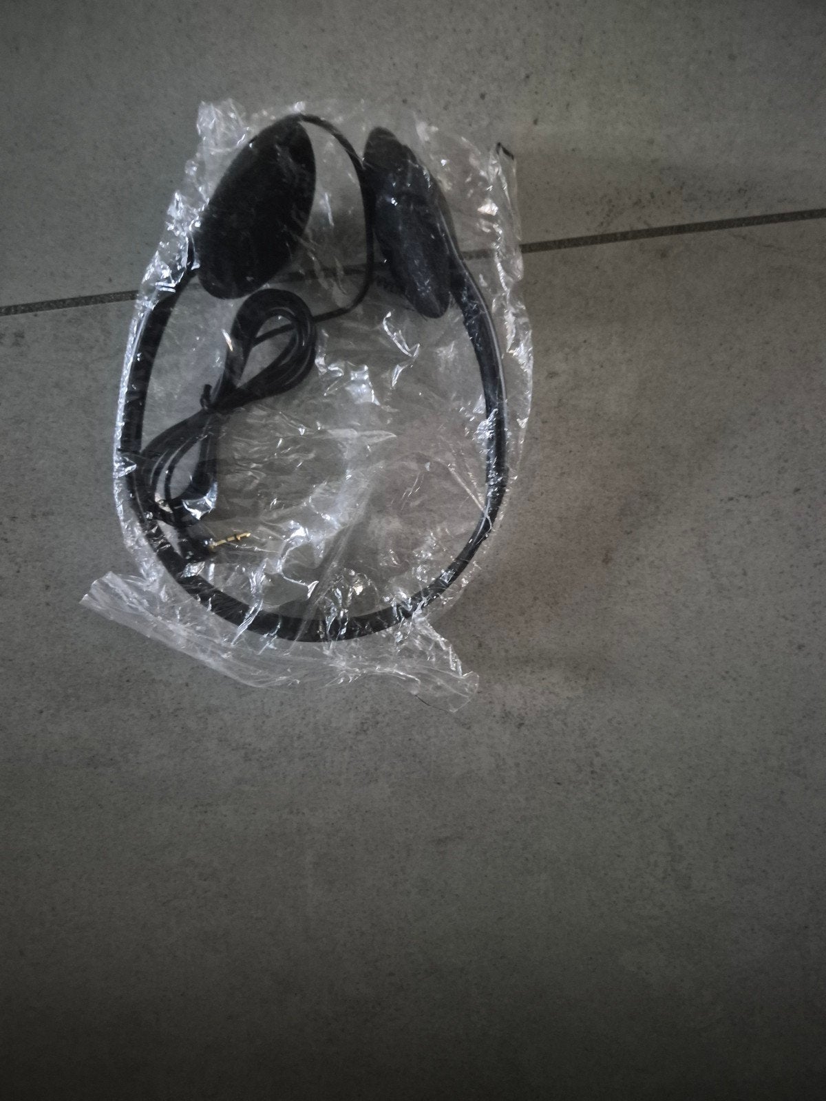 Nieuwe bedrade on-ear koptelefoon - Zwart, Nieuw, On-ear, Zwart, Ophalen