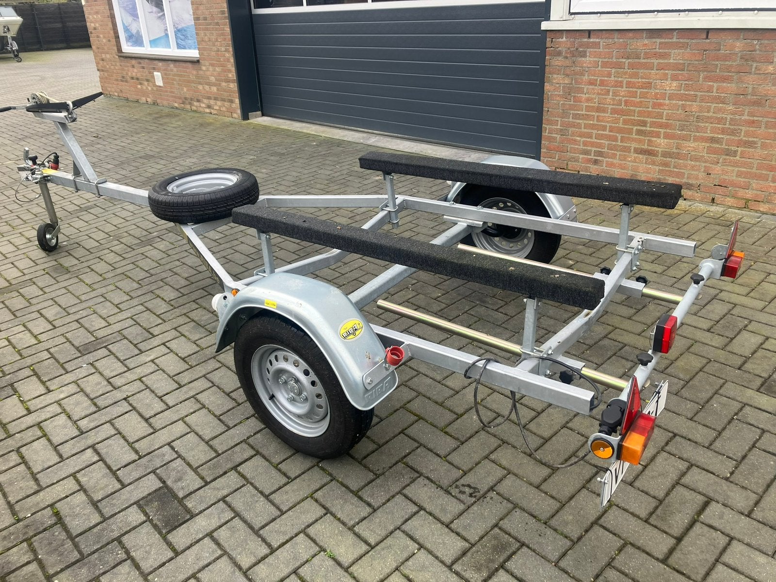 Riba trailer, zeer nette staat. 2x gebruikt.  550 kg, Minder dan 1500 kg, Gebruikt, Verstelbare verlichting, Overige typen