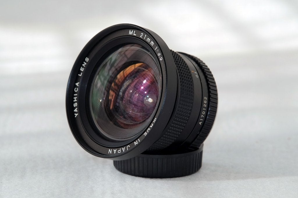 Yashica ML 21mm f/3.5 groothoek Lens, CY bayonet - zeldzaam!, Audio, Tv en Foto, Fotografie | Lenzen en Objectieven, Ophalen of Verzenden
