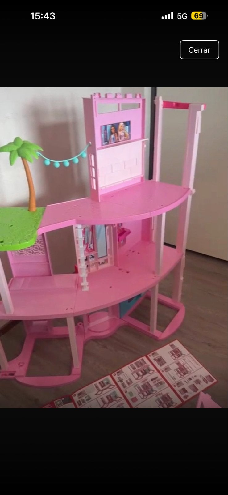 Barbie Huis met alle accessoires 2x gebruikt 3 maanden oud, Kinderen en Baby's, Ophalen, Gebruikt, Poppenhuis