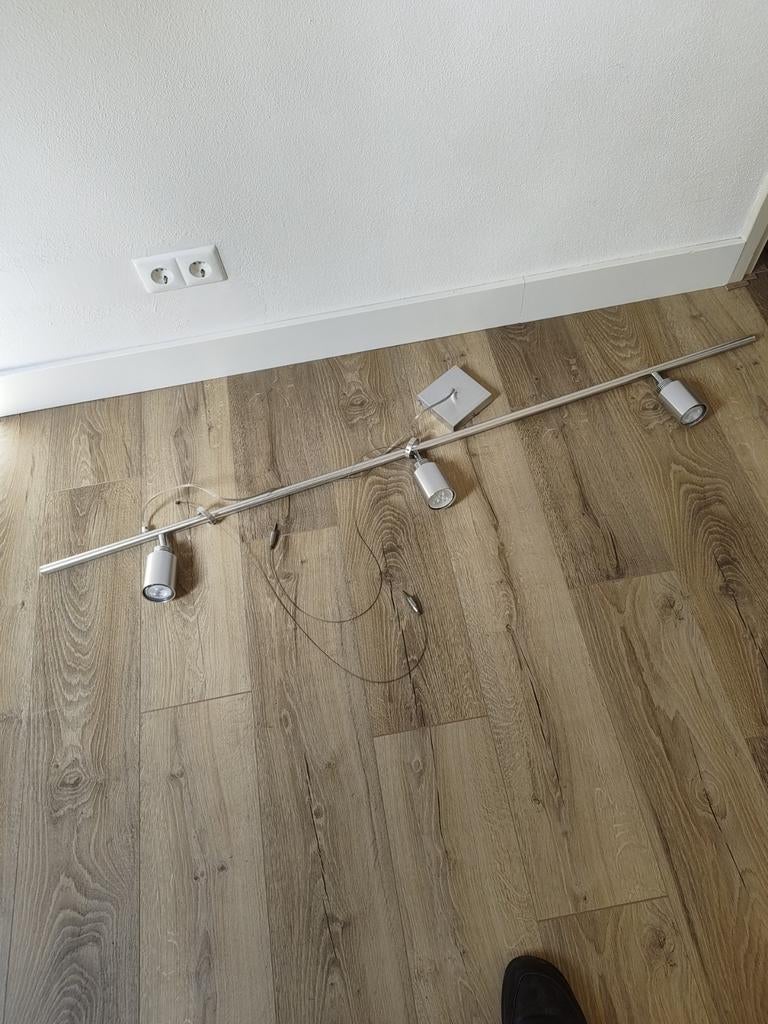 Moderne LED plafondspot/wandspot - Zilverkleurig, Ophalen, Metaal of Aluminium, Zo goed als nieuw, Modern