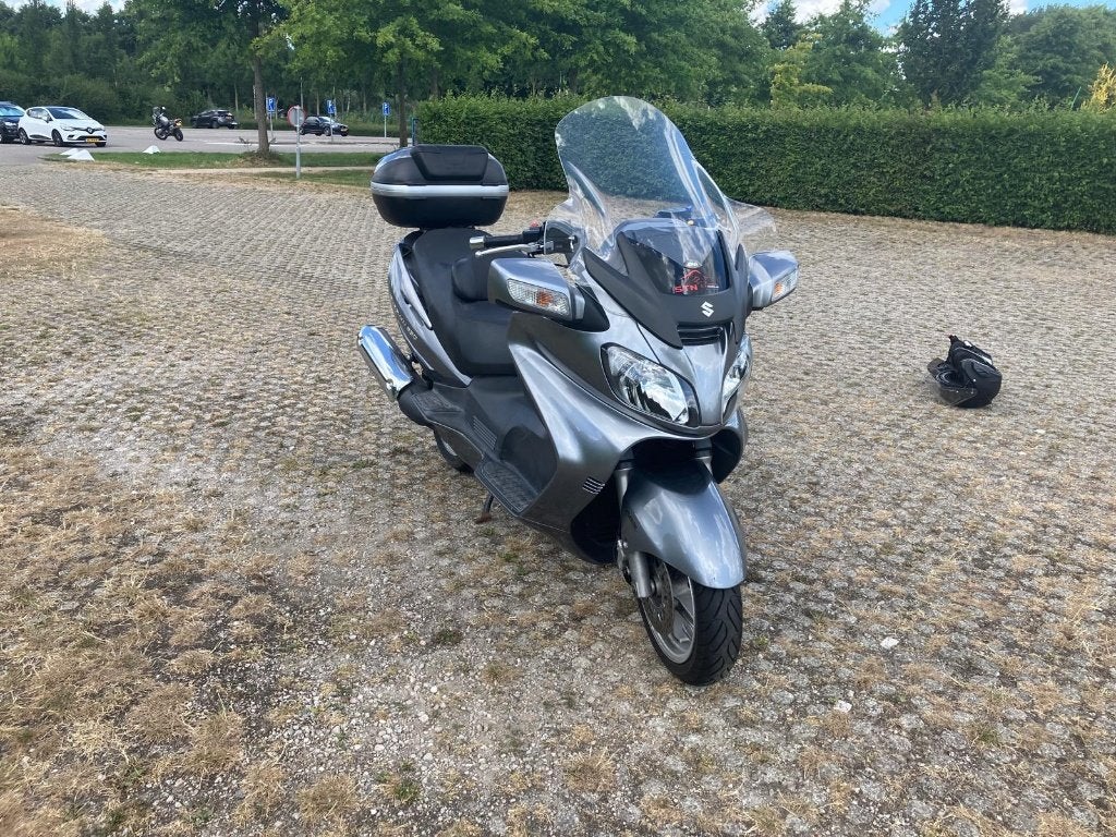 Motor Suzuki Burgman 650, Scooter, Gebruikt, Particulier, ABS