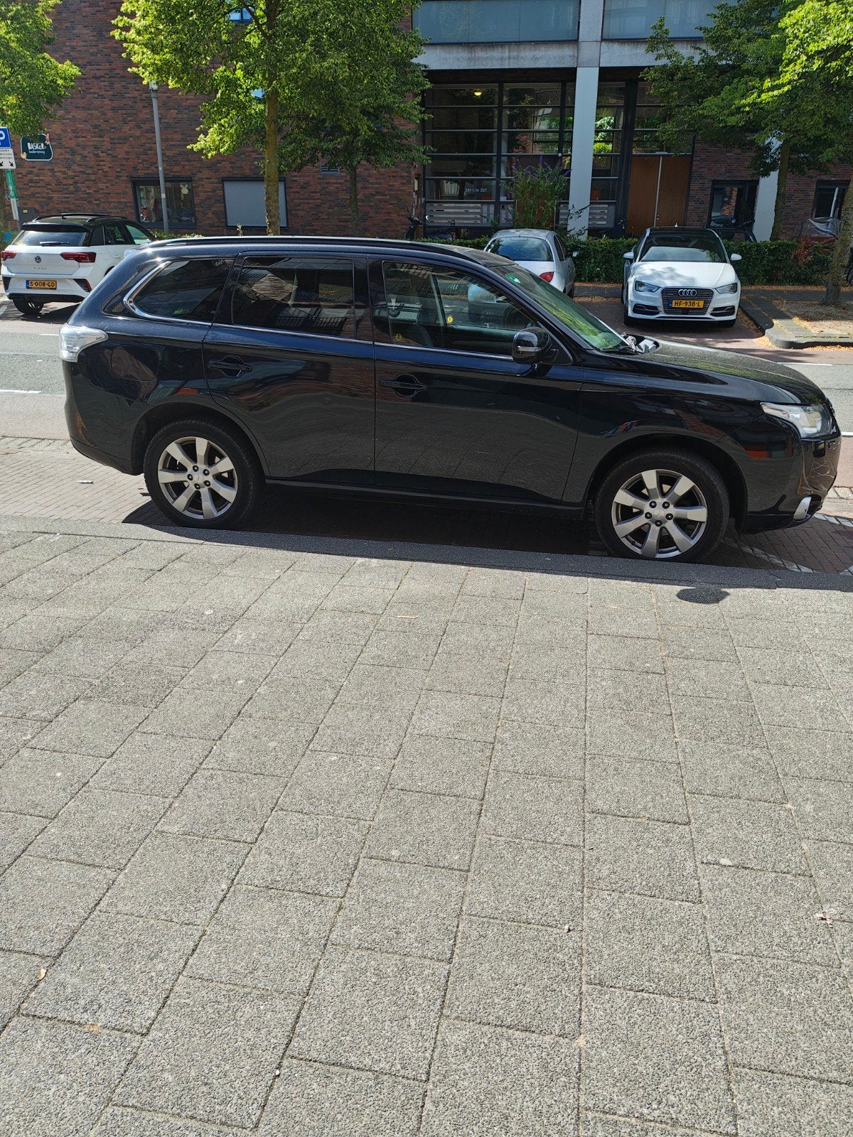 Mitsubishi Outlander 2.0 Dohc Mivec Phev 203pk 4WD CVT 5P, Auto's, 1998 cc, Outlander, 4 cilinders, Zwart