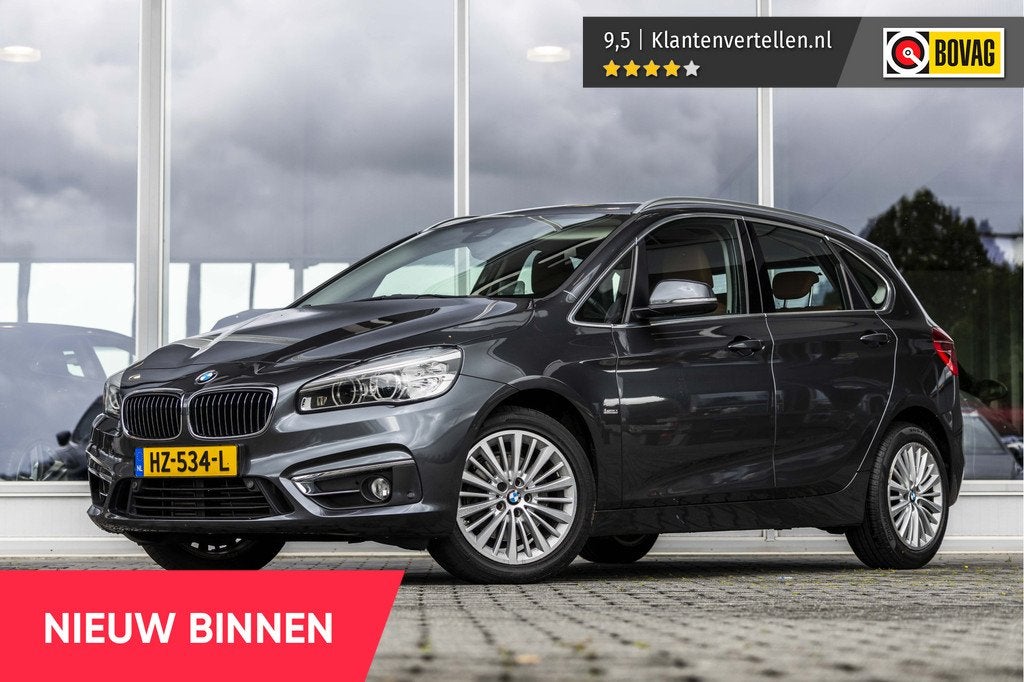 BMW 2 Serie Active Tourer 220i Luxury | Pano | Leder | Trekh, Auto's, BMW, 730 kg, Gebruikt, Euro 6, Lichtsensor