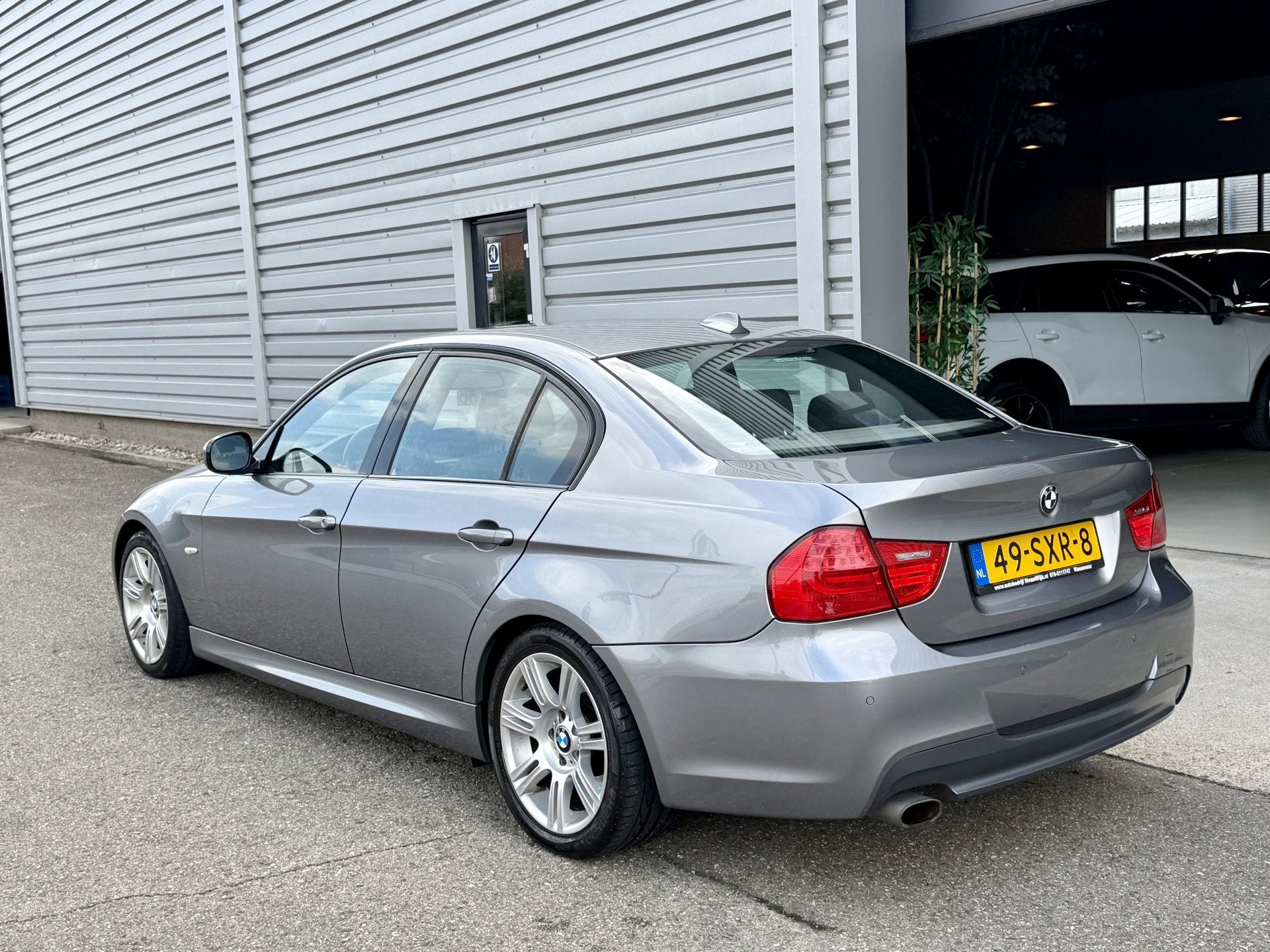 BMW 3 Serie 318i M Sport Edition Navi|Xenon|PDC|Cruis Grijs!, Auto's, Euro 5, 4 cilinders, Origineel Nederlands, Bedrijf