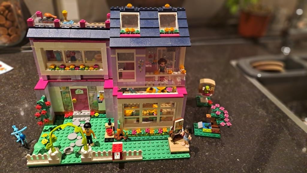 Lego friends 41095. "Emma" huis, Ophalen of Verzenden, Zo goed als nieuw