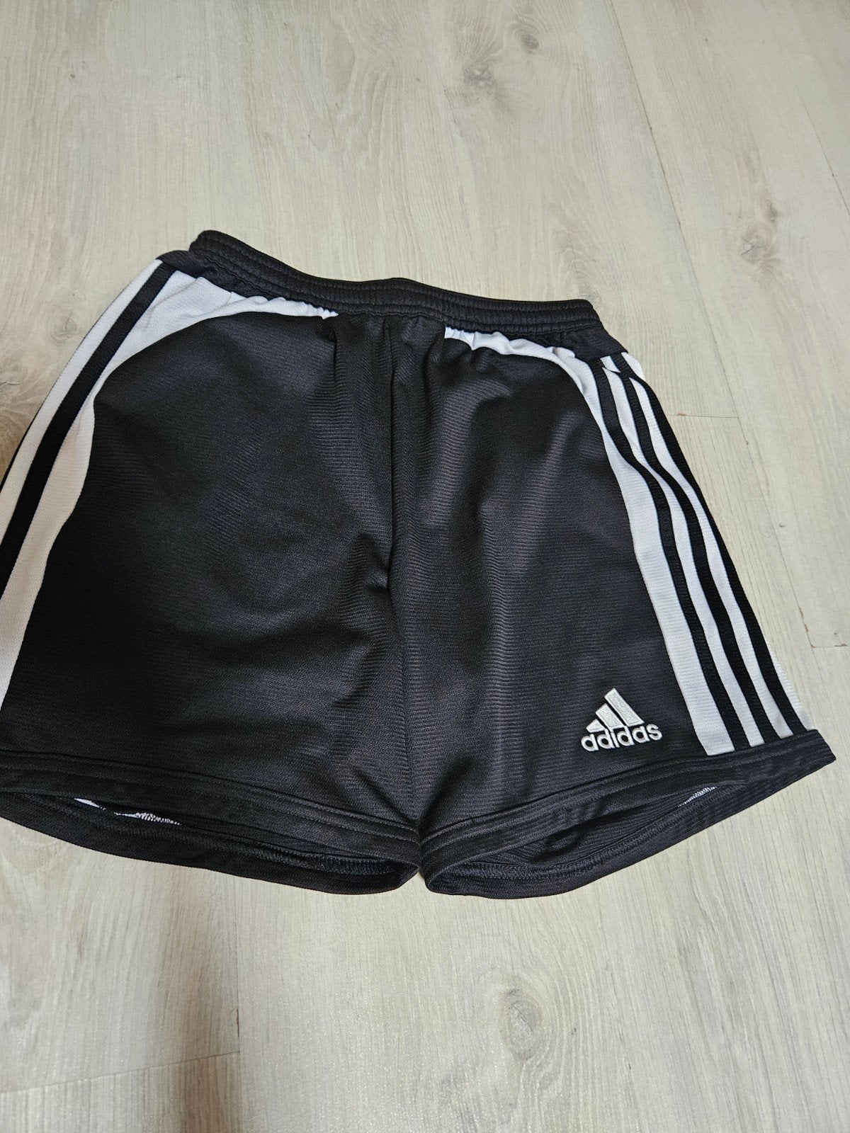 Adidas short zwart mt 164/XS zgan, Kleding | Dames, Sportkleding, Adidas, Zwart, Overige typen, Ophalen of Verzenden