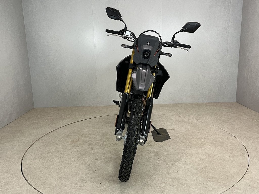Suzuki DR-Z4S (bj 2026), Motoren, Motoren | Suzuki, Suzuki B.V. Nimag, Lange Dreef 12
4131 NH  VIANEN, Bedrijf, Klantenservice@suzuki.nl