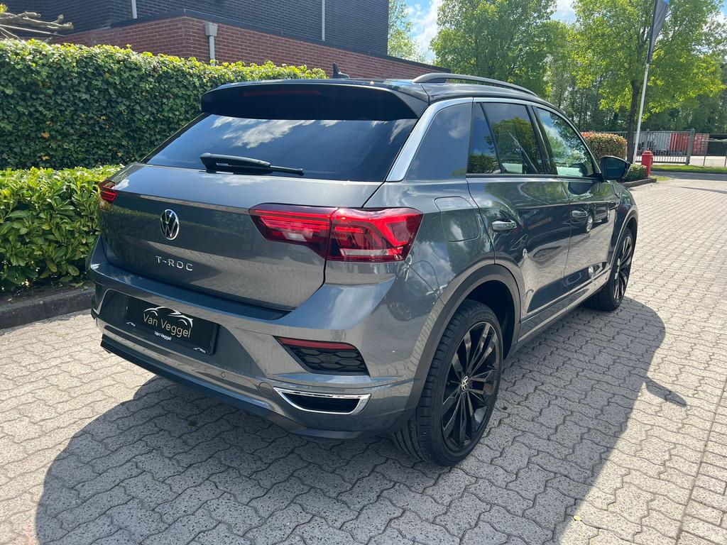 Volkswagen T-Roc 1.5 TSI R-Line virtual cockpit, camera, sto, Auto's, Volkswagen, Voorwielaandrijving, Zwart, 4 cilinders, 150 pk