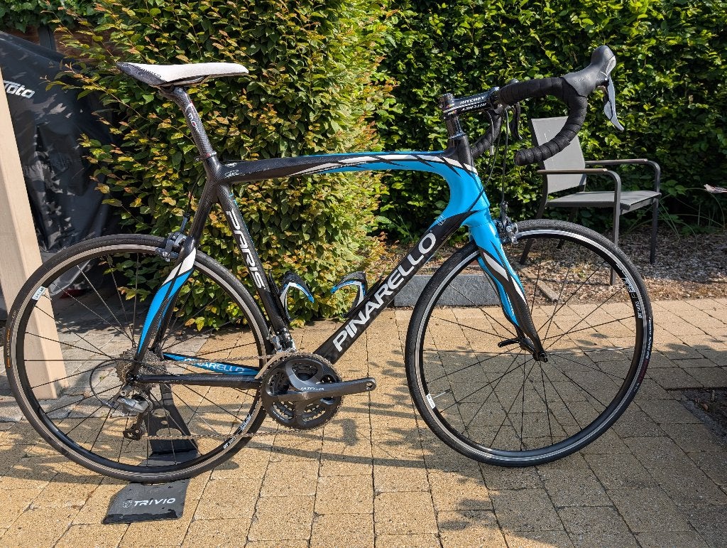 Pinarello Paris Carbon (Maat 60) + Stages Powermeter, 28 inch, Carbon, Velgrem, 57 tot 61 cm
