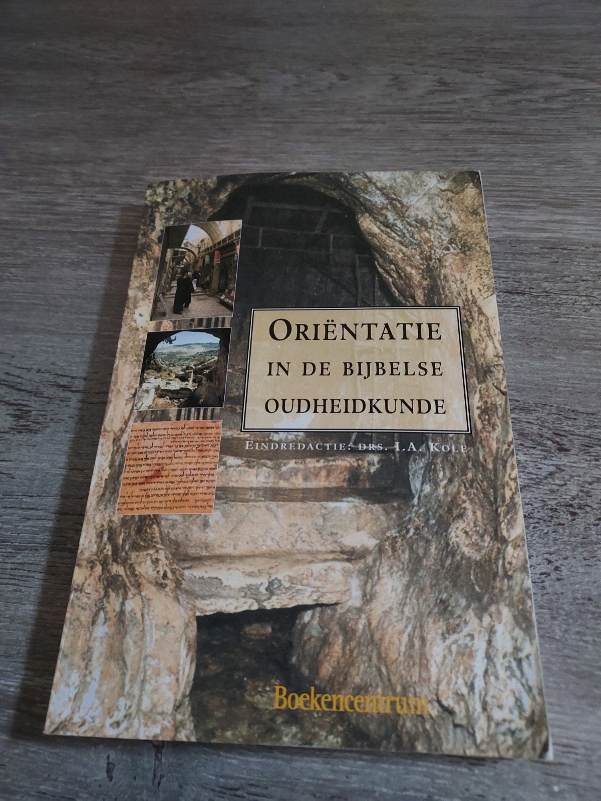 Oriëntatie in de Bijbelse Oudheidkunde - Boekencentrum, Ophalen of Verzenden