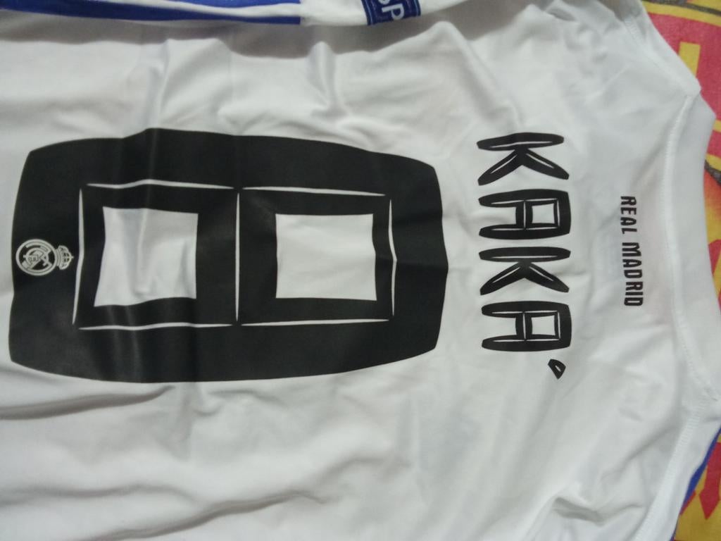 Real Madrid maat m.nieuw, Sport en Fitness, Voetbal, Ophalen of Verzenden, Nieuw, Shirt