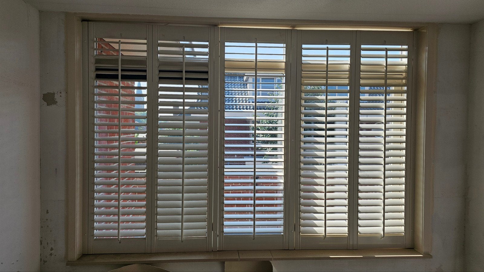 room/creme Witte shutters - 233 cm breed, 158 cm hoog, Ophalen, Gebruikt, Wit, Hout