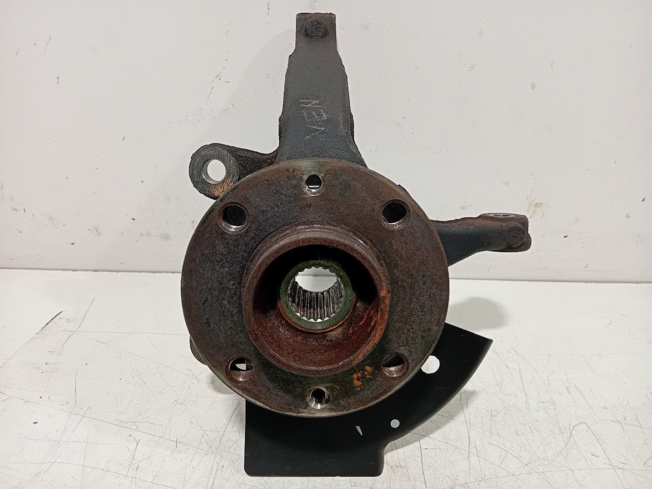 Wielnaaf links voor Nissan Micra, Onderdelen@venauto.nl, Van der Ven Autorecycling B.V., Gebruikt, Ettenseweg 76, 4706 PB Roosendaal, The Netherlands