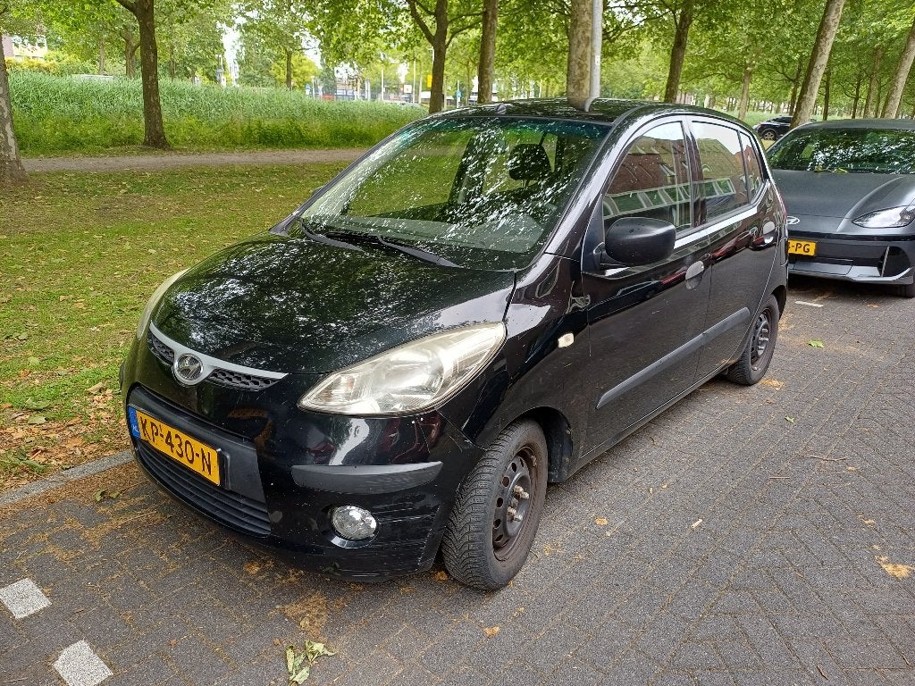 Hyundai i10 2011 Zwart, Auto's, Hyundai, Voorwielaandrijving, 64 pk, 4 cilinders, 400 kg