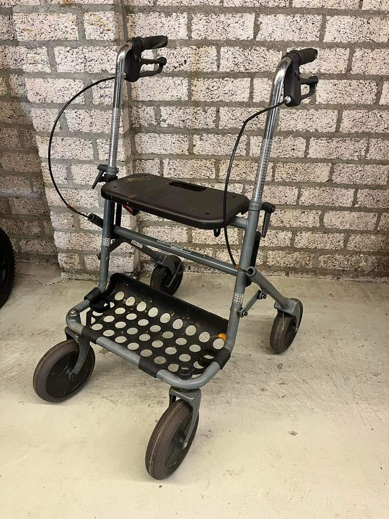Rollator - walker, Diversen, Rollators, Ophalen, Aaa@gmail.com, Dustland, Tomtar