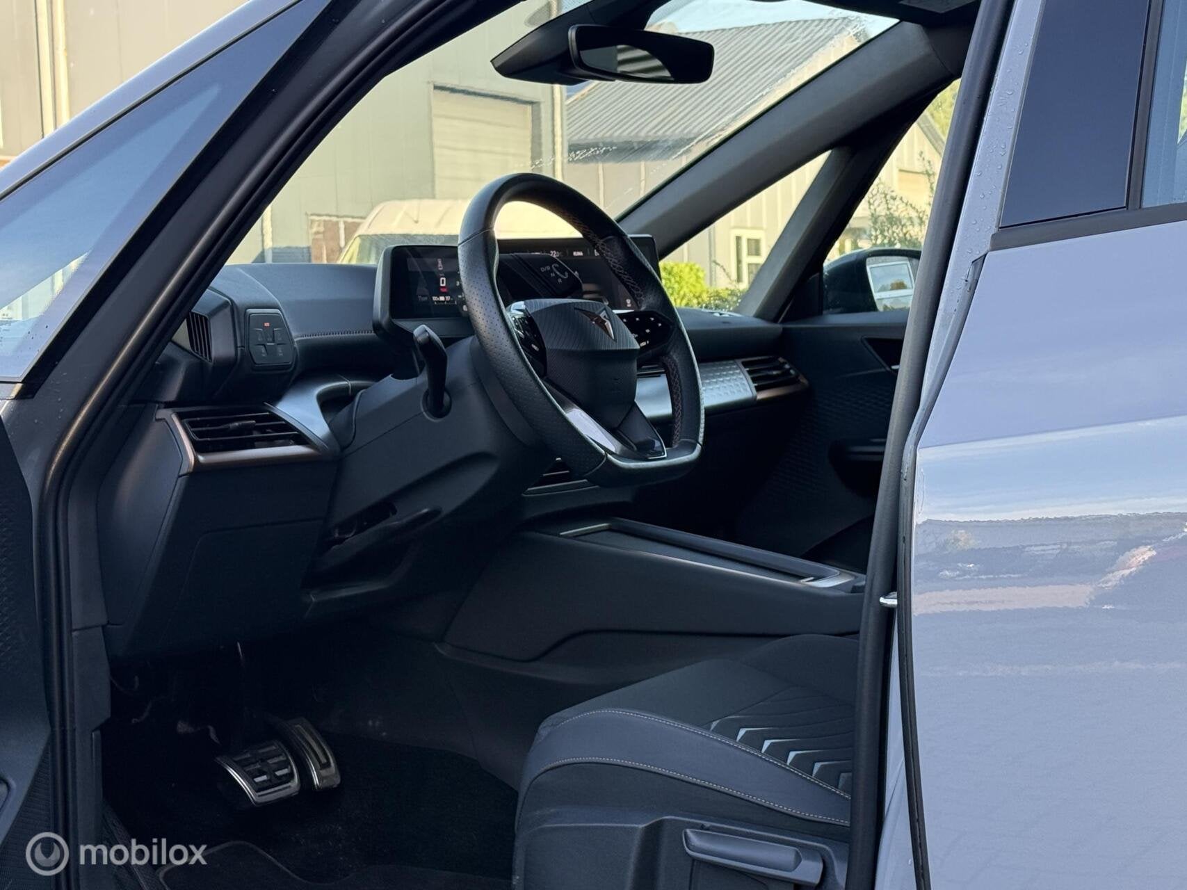 CUPRA Born Impulse 62 kWh 204PK Vapor Grey|19'inch|SOH96%, Auto's, Automaat, Zwart, Parkeersensor, 1728 kg