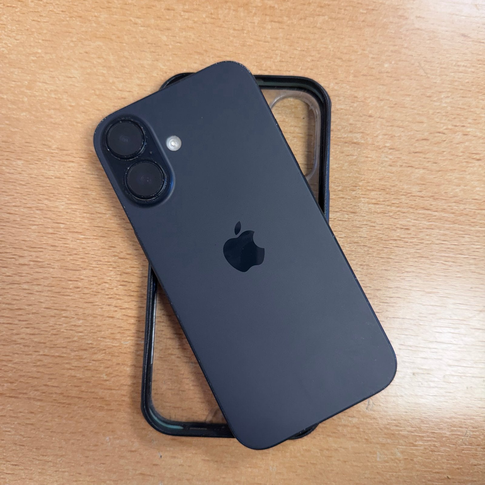 Zo goed als nieuwe iPhone 16 128GB Zwart, Telecommunicatie, Mobiele telefoons | Apple iPhone, 128 GB, Zwart, IPhone 16, Ophalen of Verzenden