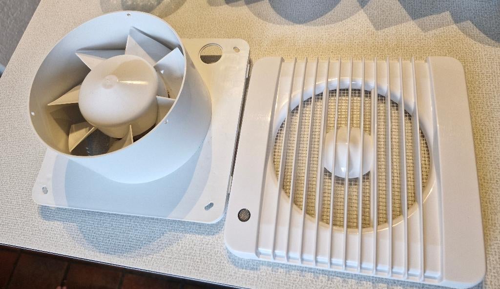 Sencys badkamerventilator Silent Ø100mm Timer, Ophalen, Zo goed als nieuw, Ventilator en Afzuiger