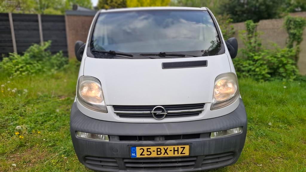 Opel Vivaro 1.9 DI 2.7T L1h1 2006, Auto's, Voorwielaandrijving, 4 cilinders, 2000 kg, Wit