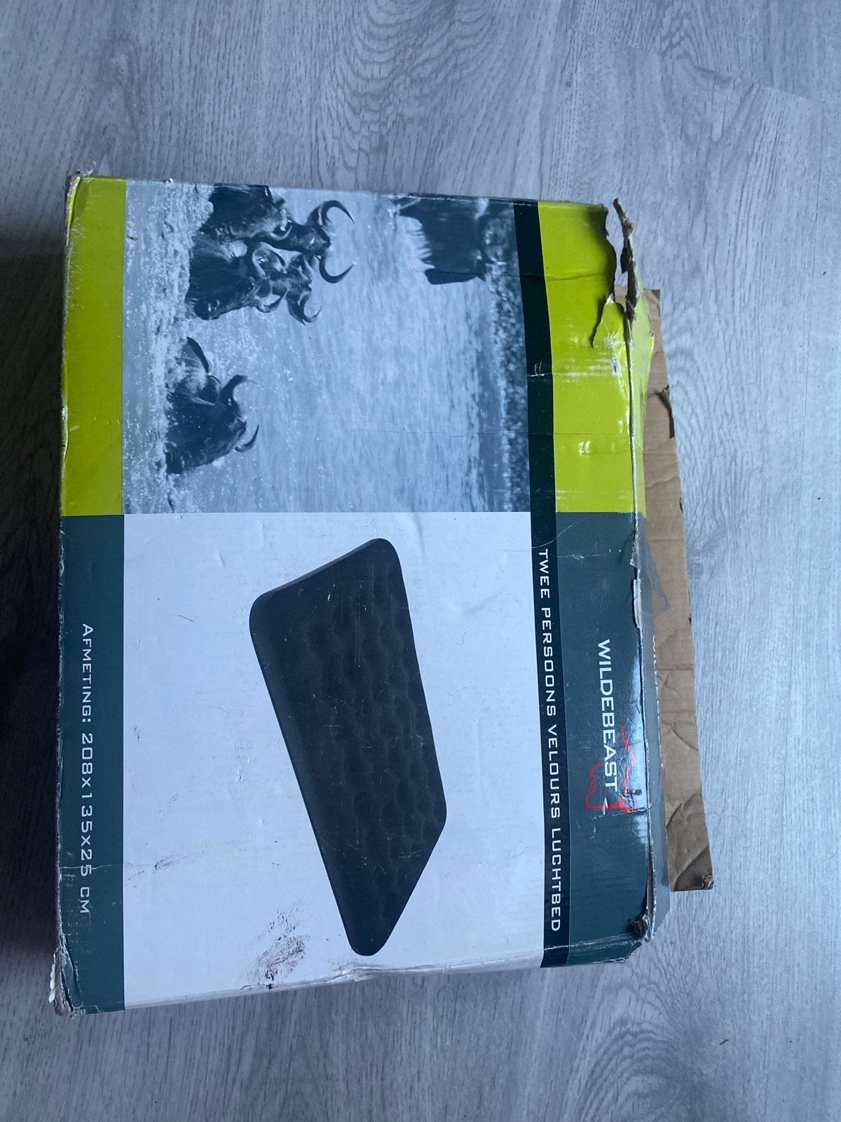 Wildebeast Tweepersoons Velours Luchtbed - Nieuw in doos, Ophalen, Nieuw, 2-persoons