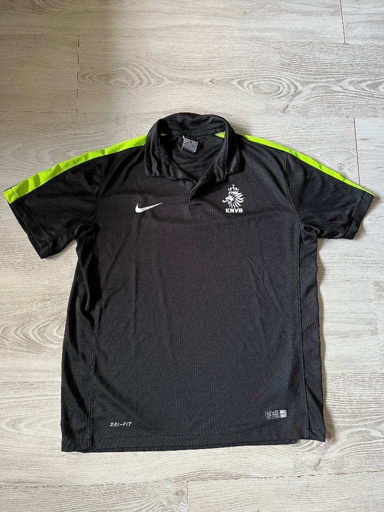 Nike KNVB Trainingsshirt Zwart/Neon Groen Maat M, Verzamelen, Ophalen of Verzenden, Zo goed als nieuw, Overige binnenlandse clubs