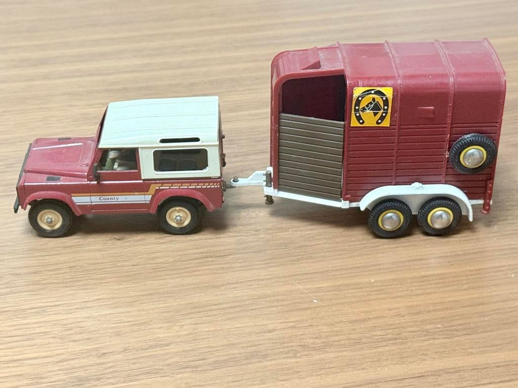 Land Rover Paardentrailer Britains LTD, Hobby en Vrije tijd, Modelauto's | 1:43, Ophalen of Verzenden, Zo goed als nieuw, Tractor of Landbouw