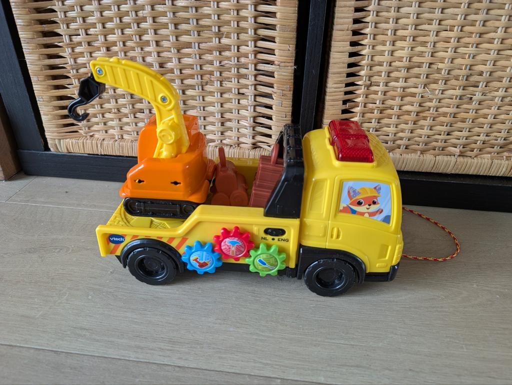 2x Vtech vrachtwagen, Ophalen, Zo goed als nieuw