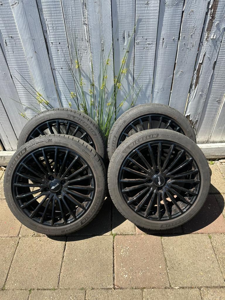 4x100 17 inch Brock velgen met Michelin zomerbanden, Auto-onderdelen, Ophalen, Banden en Velgen