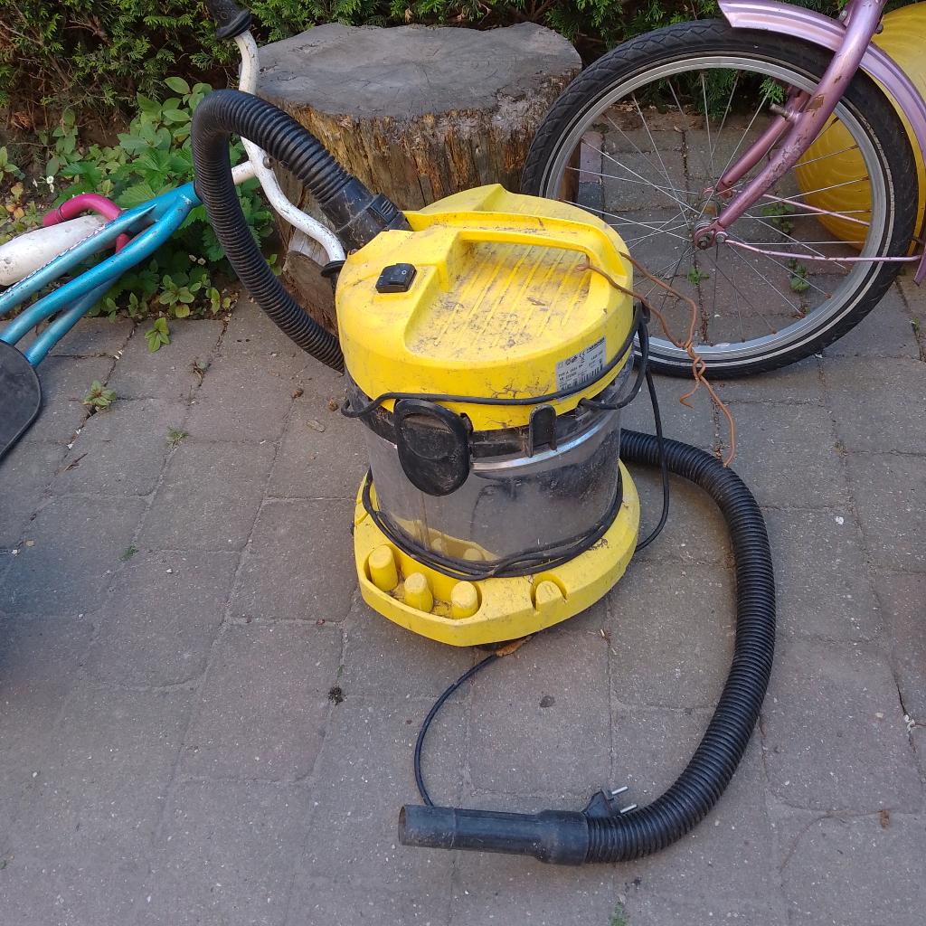 Waterzuiger en stof, Ophalen, Gebruikt, Waterstofzuiger, Minder dan 1200 watt