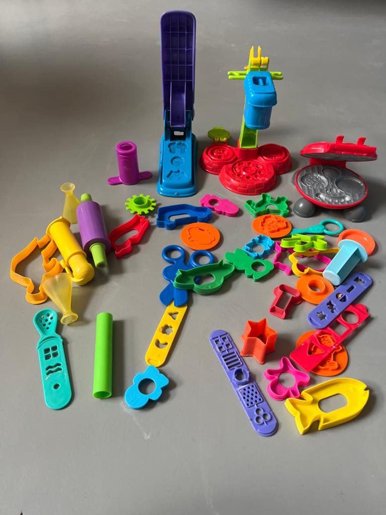 Play-Doh speelset met veel accessoires, Kinderen en Baby's, Speelgoed | Overig, Gebruikt, Jongen of Meisje, Ophalen