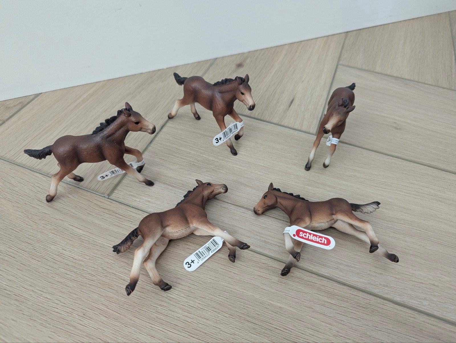 5 Schleich veulens, paarden, Ophalen of Verzenden, Zo goed als nieuw