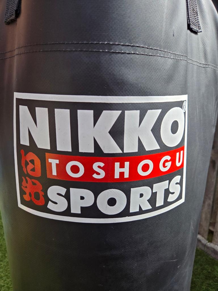 Nikko Sports Bokszak Zwaar met Handschoenen en Bandage, Ophalen